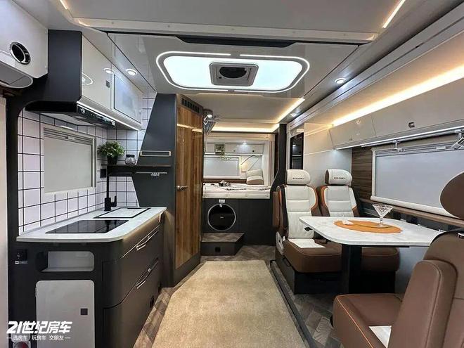 ：以“无极”之名定义全场景舒适旅居电子pg北京首钢房车展｜大驰房车(图1)